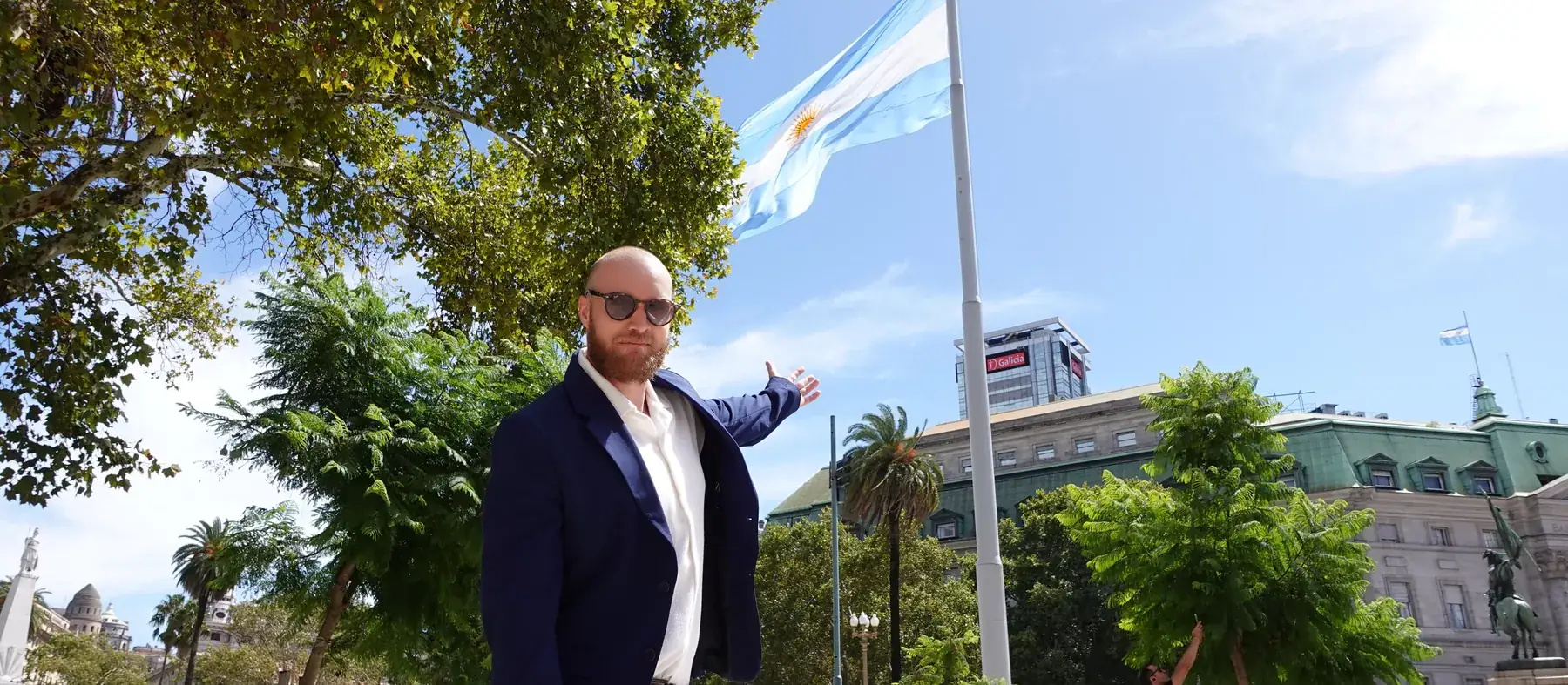 David Lincoln at Plaza de Mayo, Buenos Aires