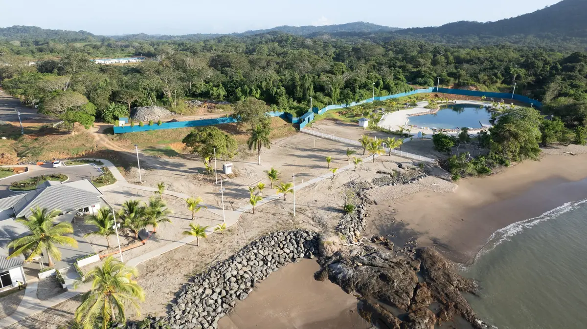 Lagoon — image 4