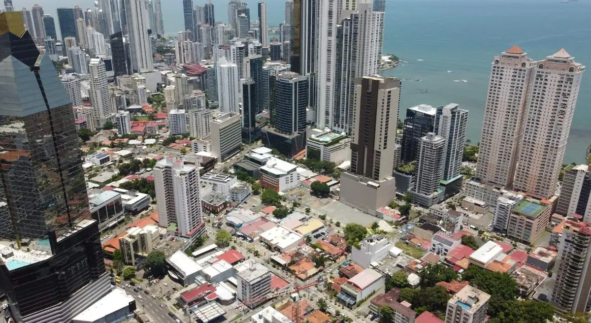 Uptown Tower — image 1